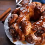 Cinnamon Roll Monkey Bread